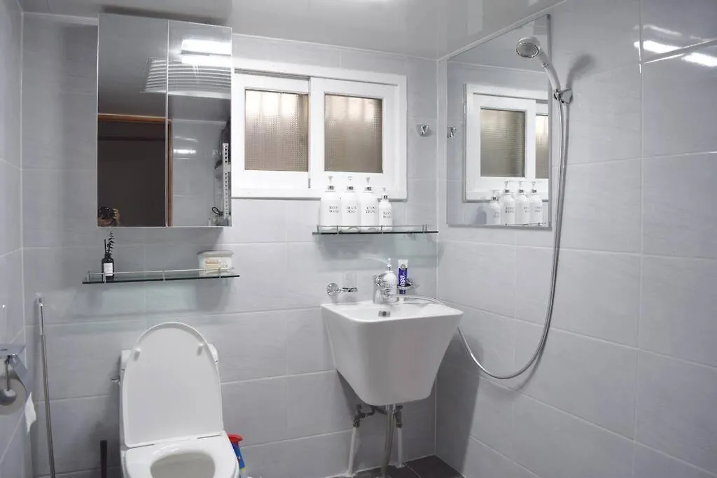 Apartament Erob'S House Seul